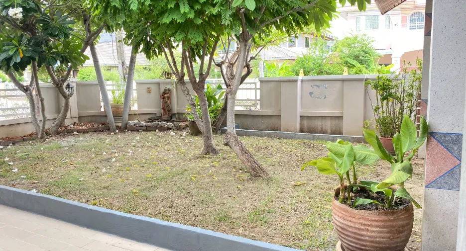 Casa en alquiler de 3 habitaciones en Mueang Khon Kaen, Khon Kaen