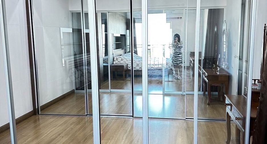 For sale 1 bed condo in Watthana, Bangkok