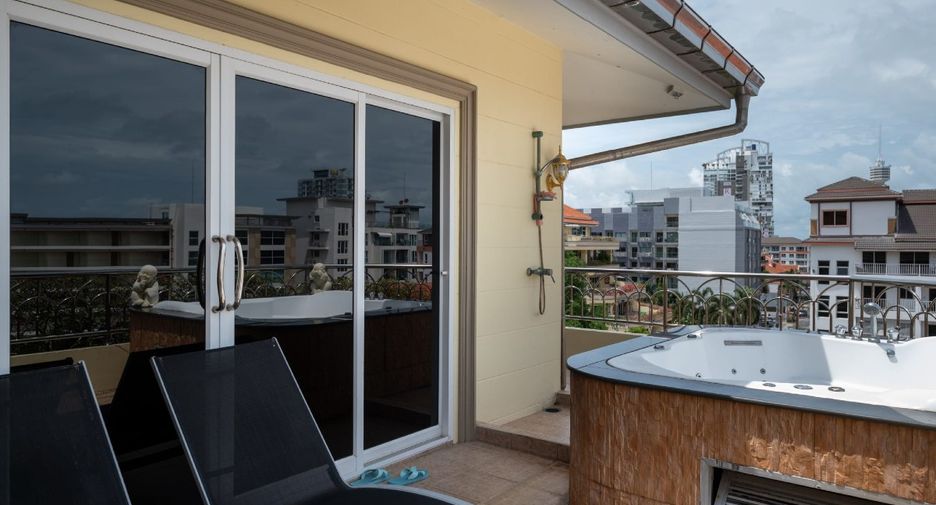 For sale 3 bedrooms condo in Bang Lamung, Chonburi