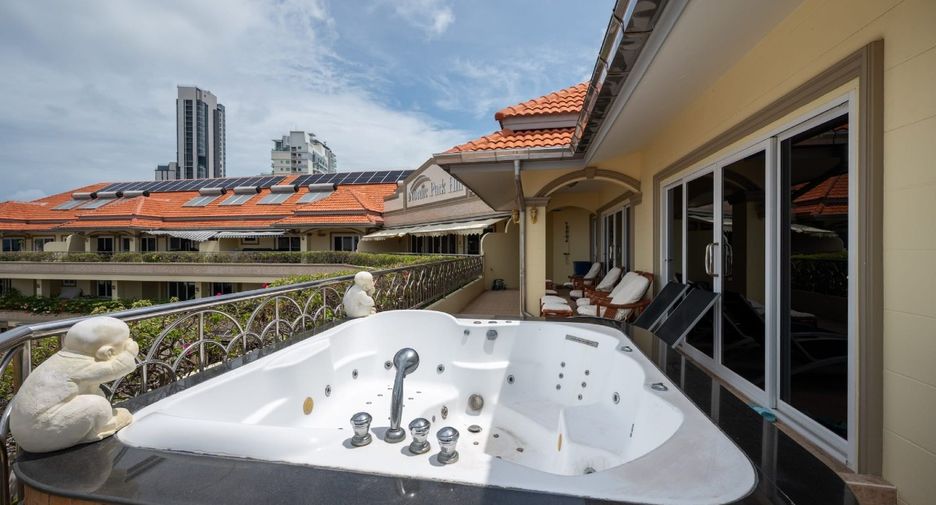 For sale 3 bedrooms condo in Bang Lamung, Chonburi