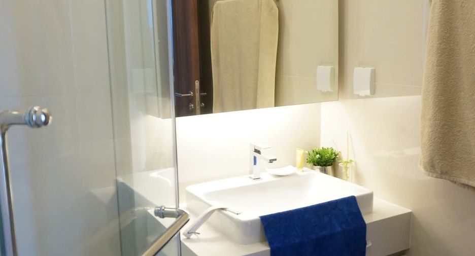 Condo en alquiler de 2 habitaciones en Bang Kho Laem, Bangkok