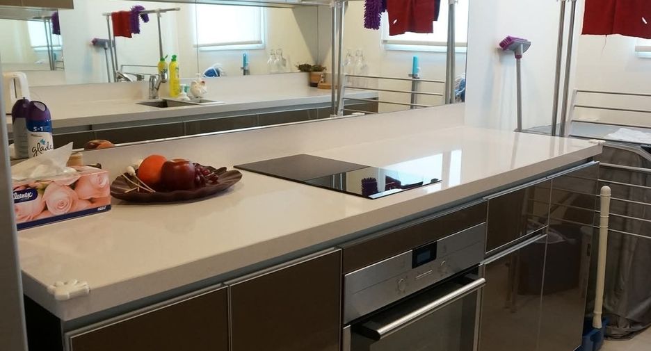 Condo en alquiler de 2 habitaciones en Bang Kho Laem, Bangkok