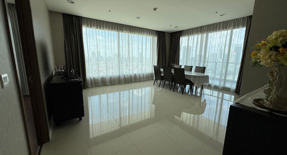 Condo en alquiler de 2 habitaciones en Bang Kho Laem, Bangkok