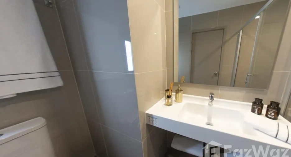 Condo en venta de 2 habitaciones en Huai Khwang, Bangkok
