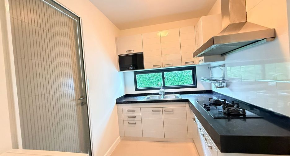 À vendre et à louer 3 chambres maison à Mueang Phuket, Phuket