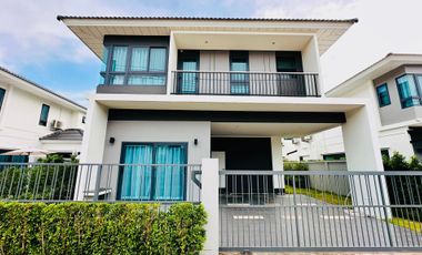 Casa en venta de 4 habitaciones en Mueang Phuket, Phuket
