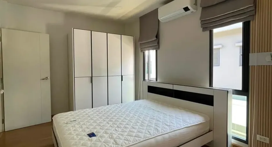For rent 4 bedrooms house in Bang Phli, Samut Prakan