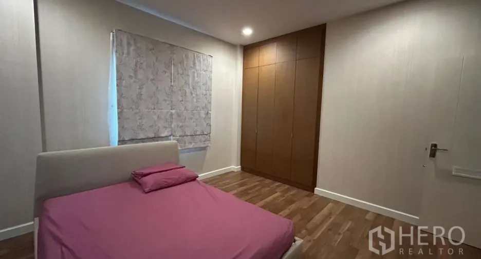 Casa en alquiler de 3 habitaciones en Prawet, Bangkok