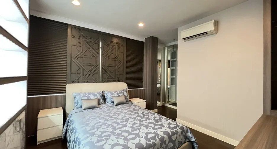 Casa en alquiler de 4 habitaciones en Bang Kapi, Bangkok