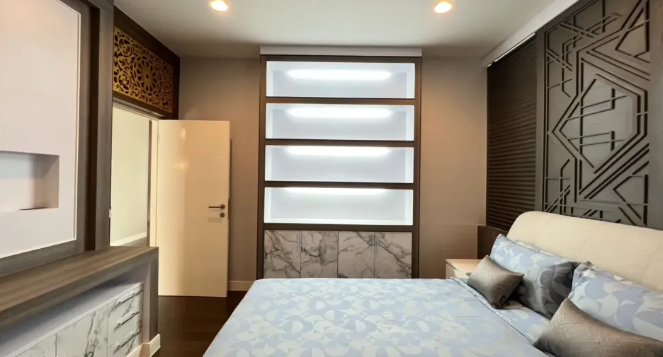 Casa en alquiler de 4 habitaciones en Bang Kapi, Bangkok