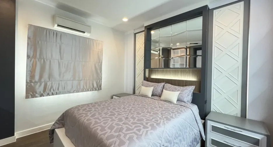 Casa en alquiler de 4 habitaciones en Bang Kapi, Bangkok