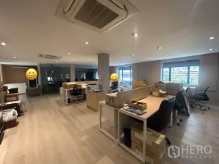 Büro zur Miete in Bang Rak, Bangkok