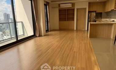 Condo en alquiler y en venta de 3 habitaciones en Phaya Thai, Bangkok