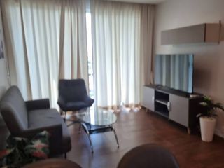 À louer 2 chambres condo à Thon Buri, Bangkok