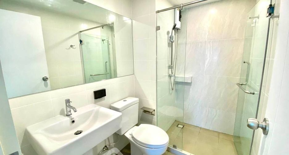 For rent 2 bedrooms condo in Bang Na, Bangkok