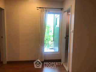 For rent 1 bed condo in Phra Khanong, Bangkok