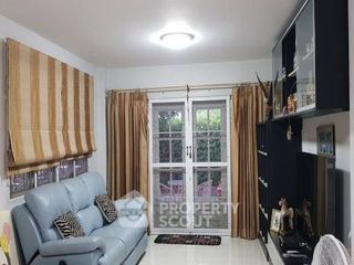 Haus zum Kauf mit 3 Zimmer in Nong Chok, Bangkok