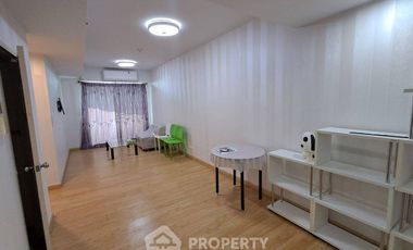 For sale 1 bed condo in Khlong San, Bangkok