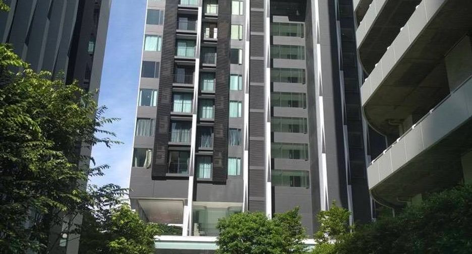 For sale 1 bed condo in Khlong Toei, Bangkok