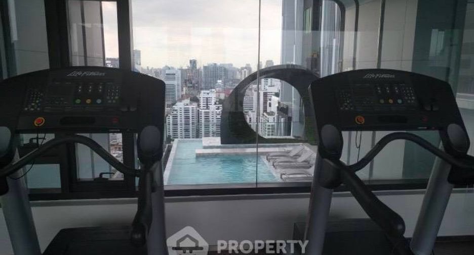 For sale 1 bed condo in Khlong Toei, Bangkok
