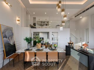 For sale 2 bedrooms condo in Huai Khwang, Bangkok