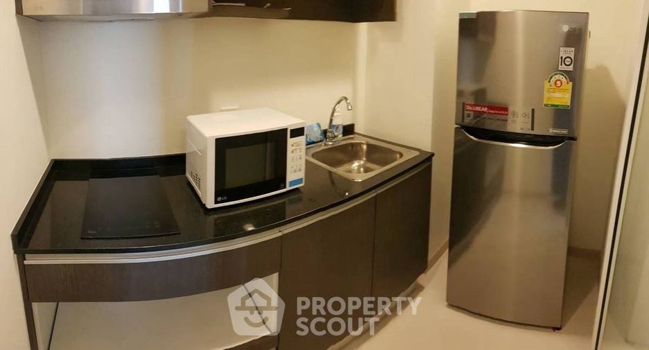 For sale 2 bedrooms condo in Phra Khanong, Bangkok