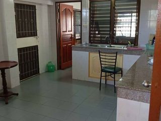 À vendre 4 chambres maison à Mueang Chon Buri, Chonburi
