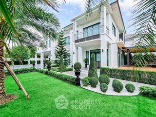 Casa en alquiler y en venta de 5 habitaciones en Lat Krabang, Bangkok
