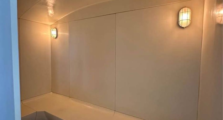 For sale 1 bed condo in Huai Khwang, Bangkok