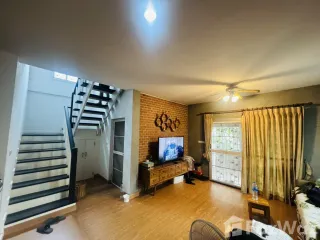 Casa en venta de 3 habitaciones en Khlong Sam Wa, Bangkok