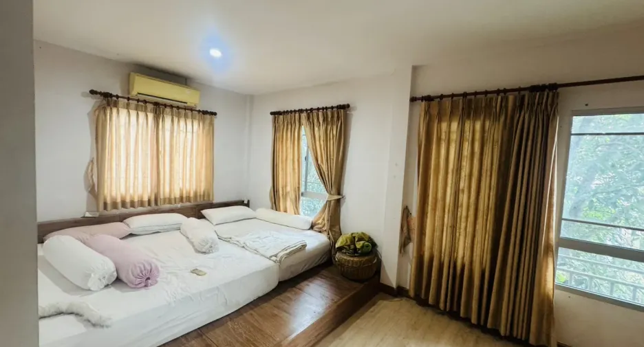 Casa en venta de 3 habitaciones en Khlong Sam Wa, Bangkok
