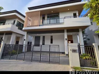 For rent 4 bedrooms house in Lat Krabang, Bangkok