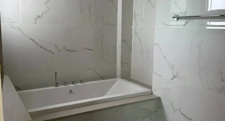 For rent 4 ベッドルーム house in Lat Krabang, Bangkok