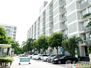 Wohnung zum Kauf mit Studio in Huai Khwang, Bangkok