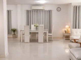 Casa en venta de 3 habitaciones en Lat Krabang, Bangkok