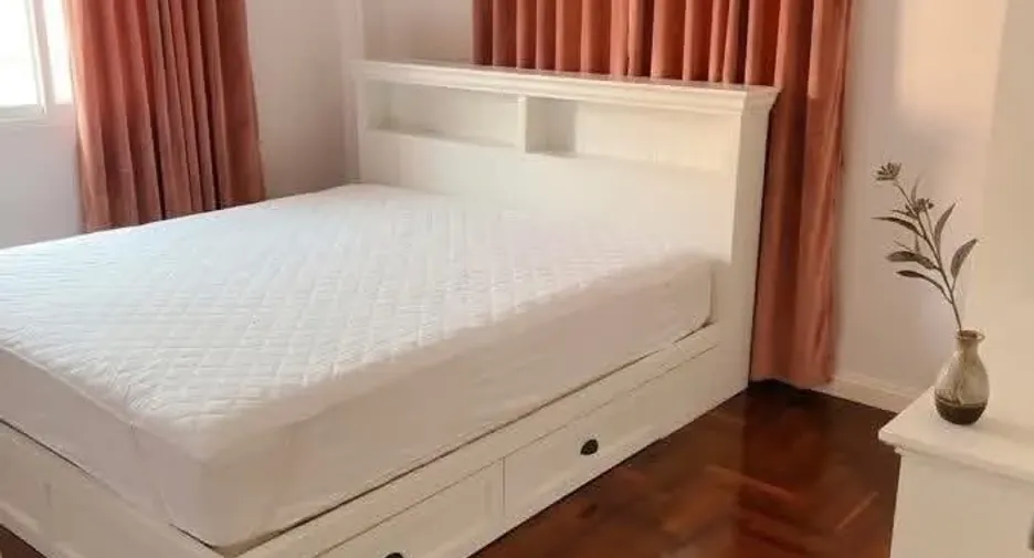 Casa en venta de 3 habitaciones en Lat Krabang, Bangkok