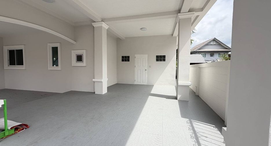 Haus zum Kauf mit 5 Zimmer in Sai Mai, Bangkok