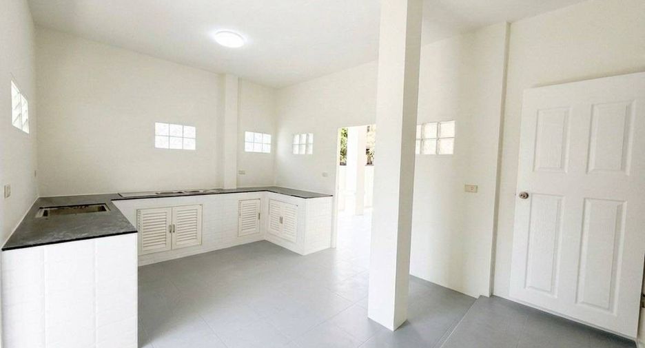 Haus zum Kauf mit 5 Zimmer in Sai Mai, Bangkok