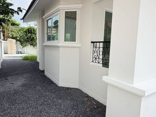Haus zum Kauf mit 5 Zimmer in Sai Mai, Bangkok