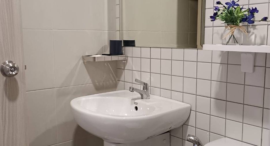 For rent studio condo in Phra Khanong, Bangkok