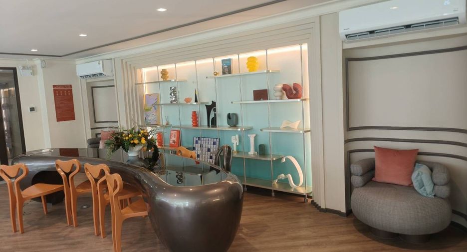 For rent studio condo in Phra Khanong, Bangkok