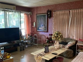 出售 3 卧室 独立屋 在 Saphan Sung, 曼谷