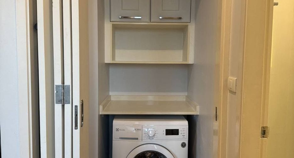 À vendre 1 chambre condo à Phra Khanong, Bangkok