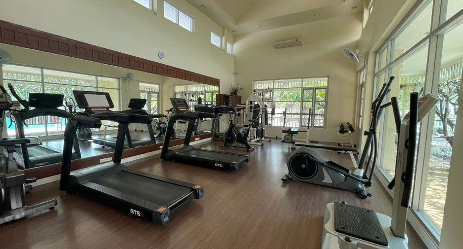 For sale 4 bedrooms house in Prawet, Bangkok