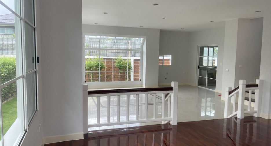 For sale 4 bedrooms house in Prawet, Bangkok