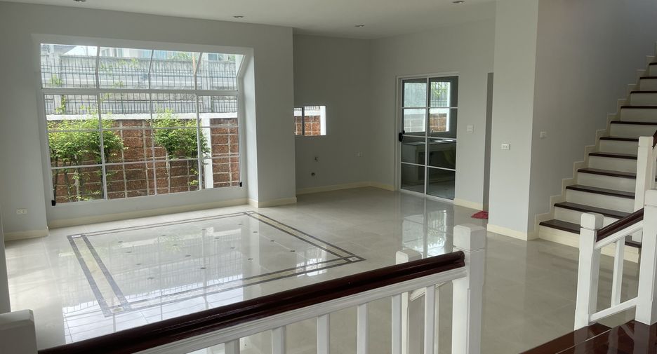 For sale 4 bedrooms house in Prawet, Bangkok