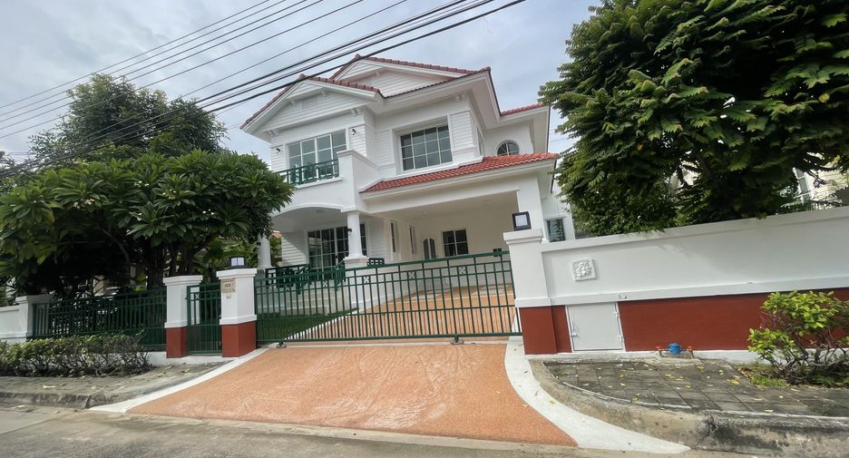 For sale 4 bedrooms house in Prawet, Bangkok