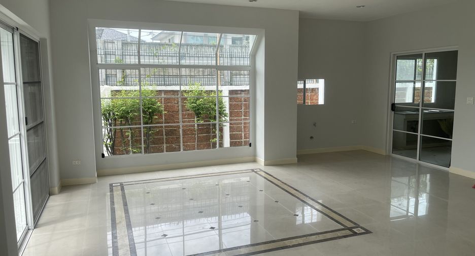 For sale 4 bedrooms house in Prawet, Bangkok