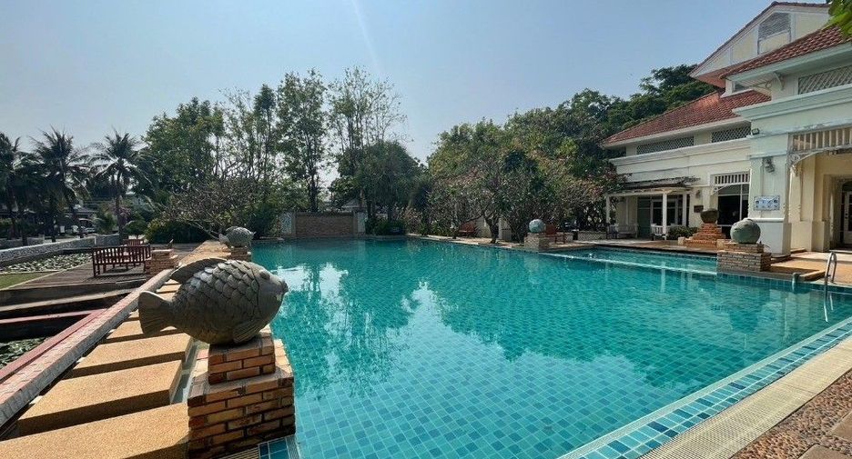 For sale 4 bedrooms house in Prawet, Bangkok