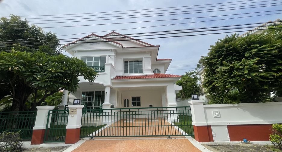 For sale 4 bedrooms house in Prawet, Bangkok